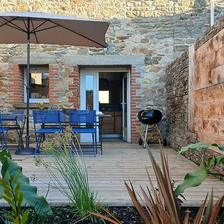 Au Bout Du Mont Holiday home *