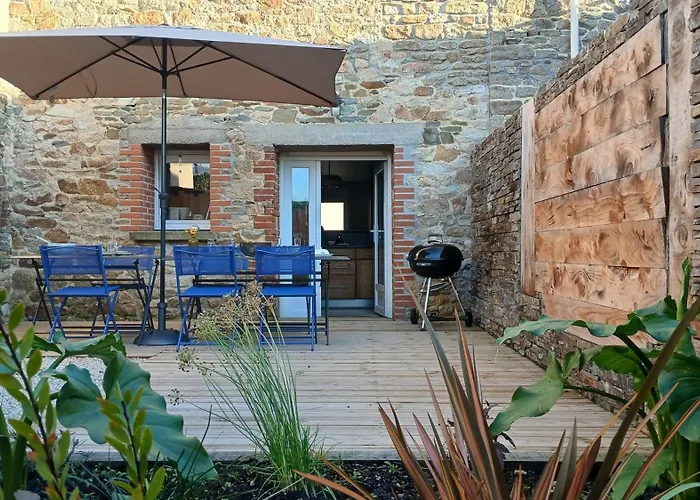 Au Bout Du Mont Ferienhaus *